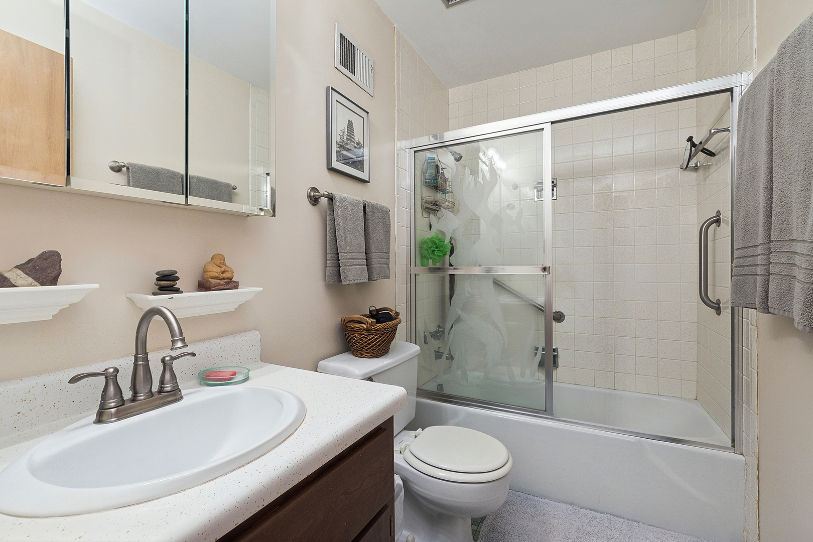 9820 S Pulaski Avenue #111, Oak Lawn, IL 60453