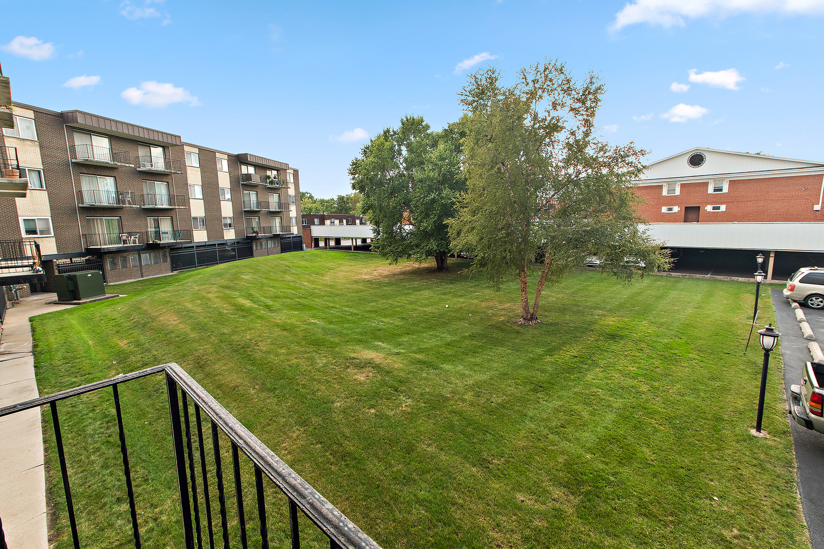9820 S Pulaski Avenue #111, Oak Lawn, IL 60453
