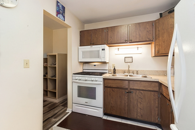 9820 S Pulaski Avenue #111, Oak Lawn, IL 60453