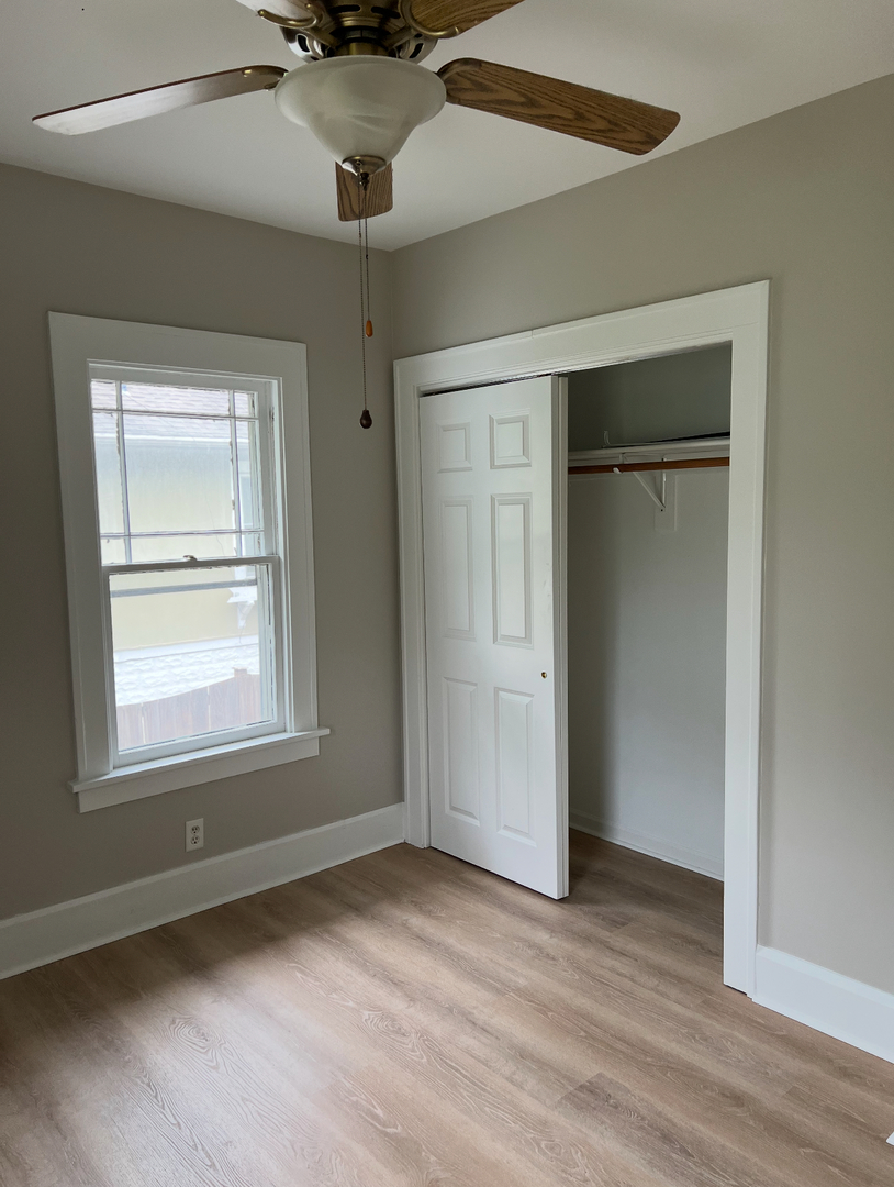 713 E Elmwood Avenue, West Chicago, IL 60185