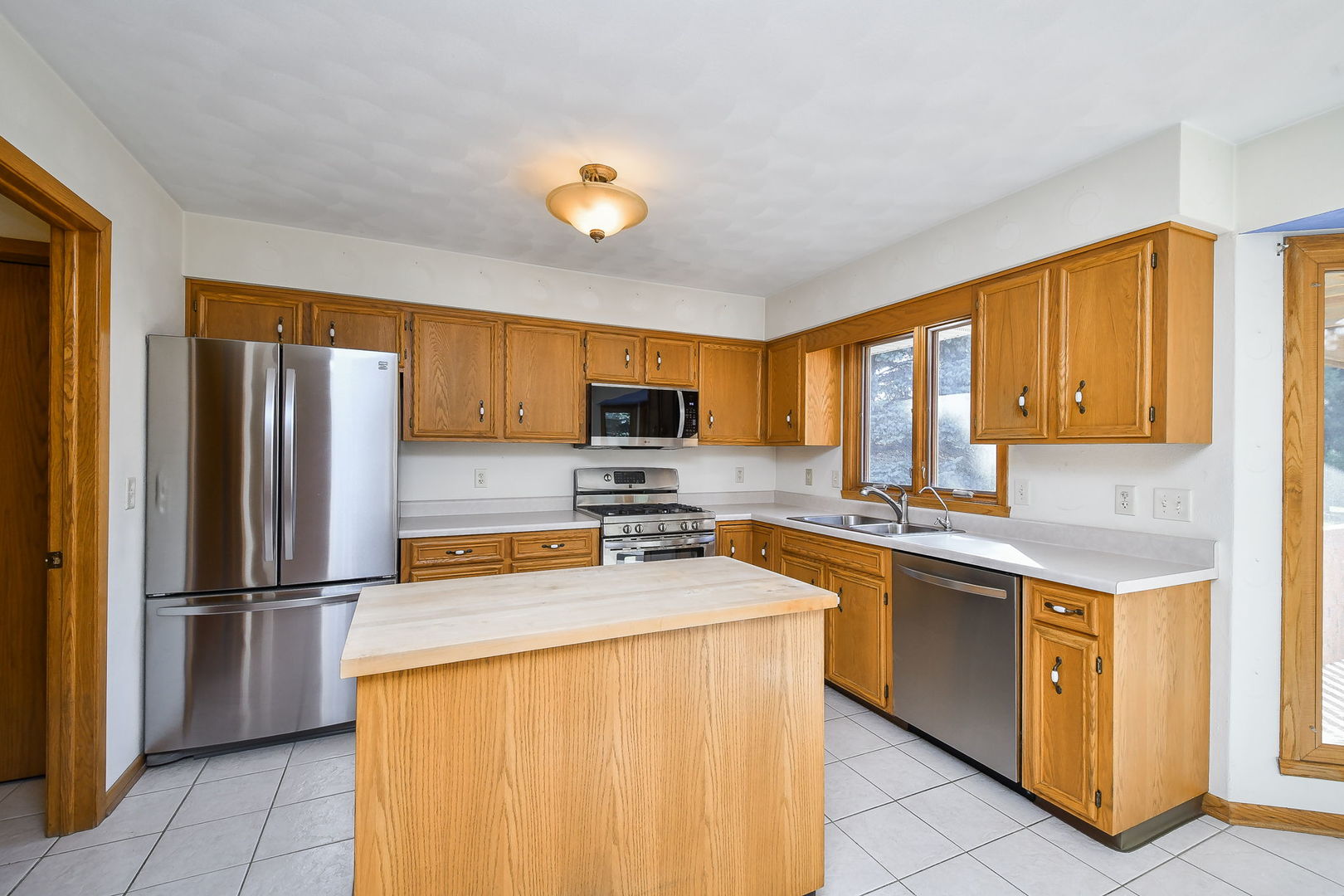 2917 Prairie Road, Belvidere, IL 61008