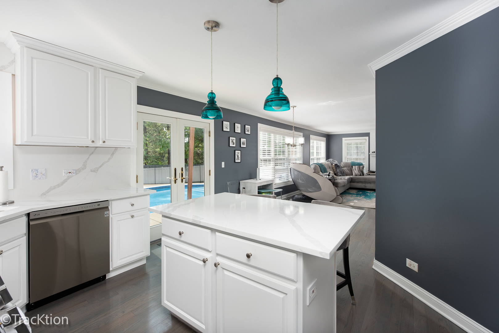 2585 Autumn Grove Court, Aurora, IL 60504