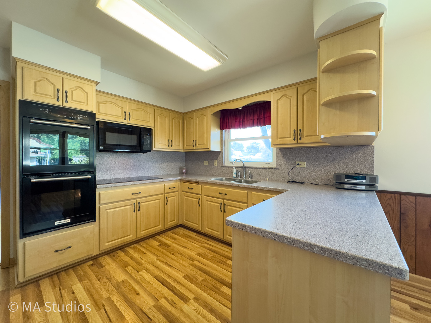 8636 40th Street, Lyons, IL 60534