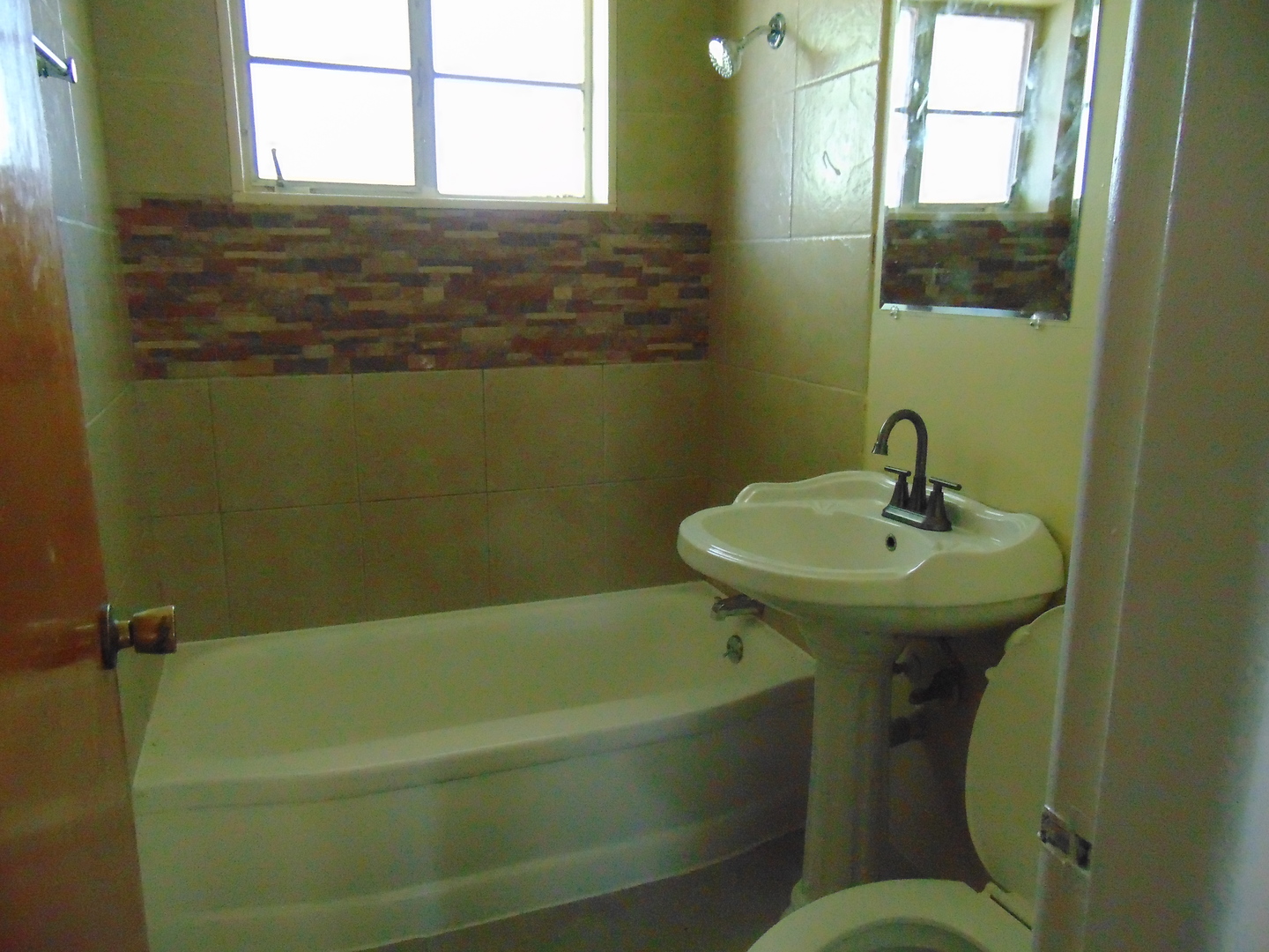 672 E 155th Street, South Holland, IL 60473
