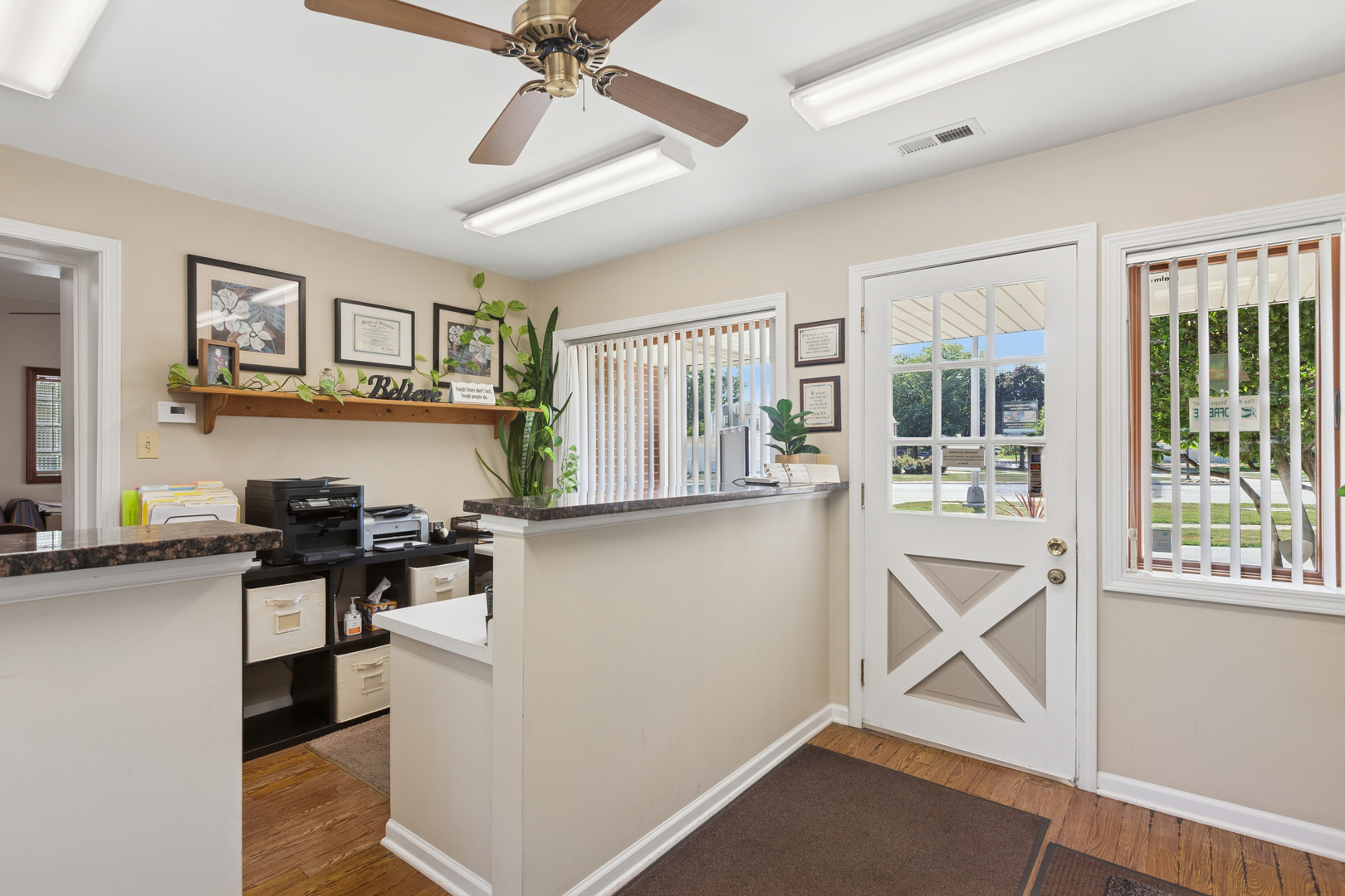 229 W Ogden Avenue, Naperville, IL 60563