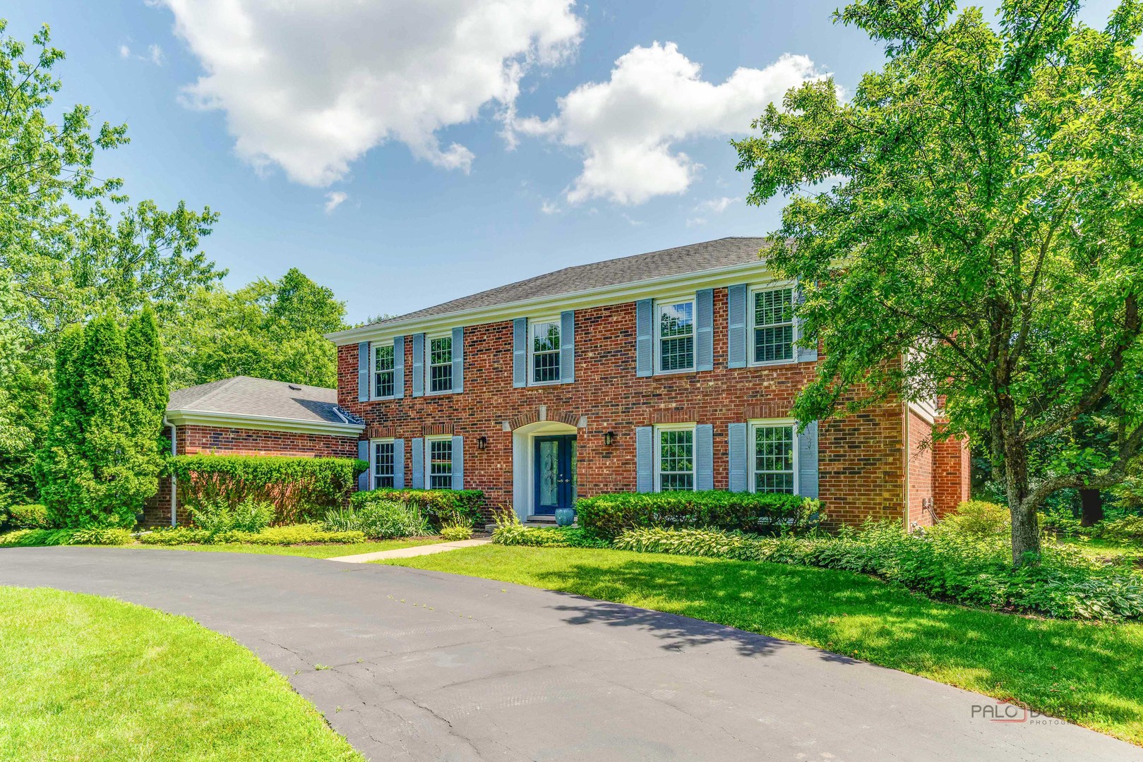 555 W Everett Road, Lake Forest, IL 60045
