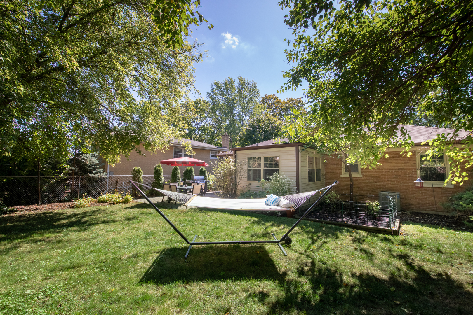 240 E Sibley Street, Park Ridge, IL 60068