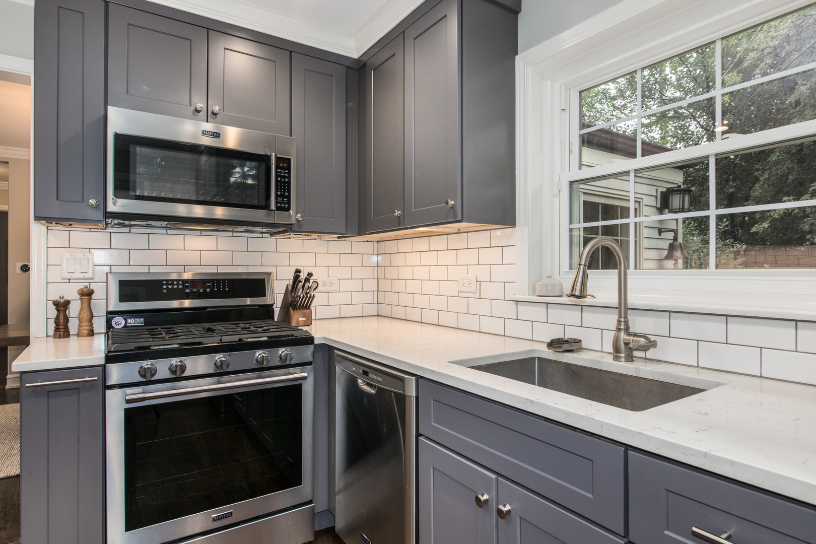 240 E Sibley Street, Park Ridge, IL 60068