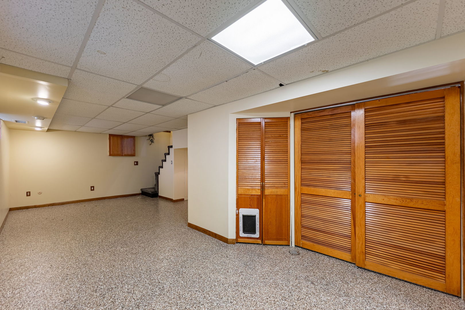 616 S Ahrens Avenue, Lombard, IL 60148