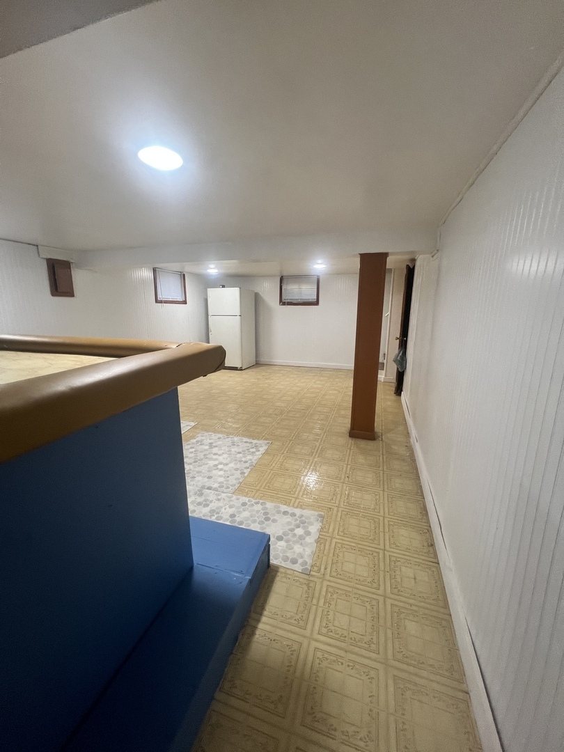 2202 Tamarack Drive, Joliet, IL 60432