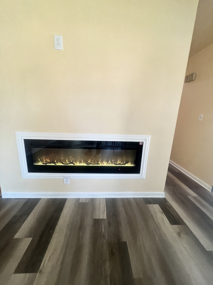 2202 Tamarack Drive, Joliet, IL 60432