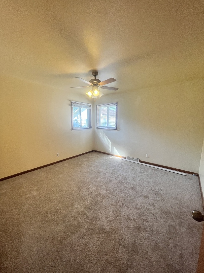 2202 Tamarack Drive, Joliet, IL 60432