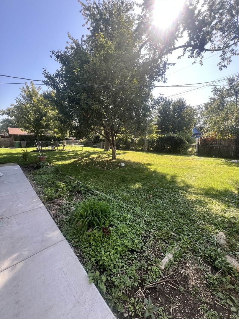 2202 Tamarack Drive, Joliet, IL 60432