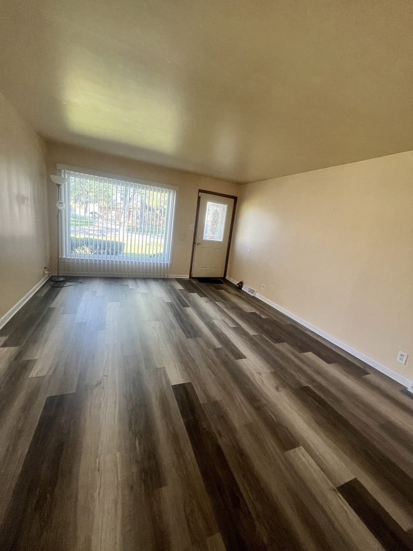 2202 Tamarack Drive, Joliet, IL 60432