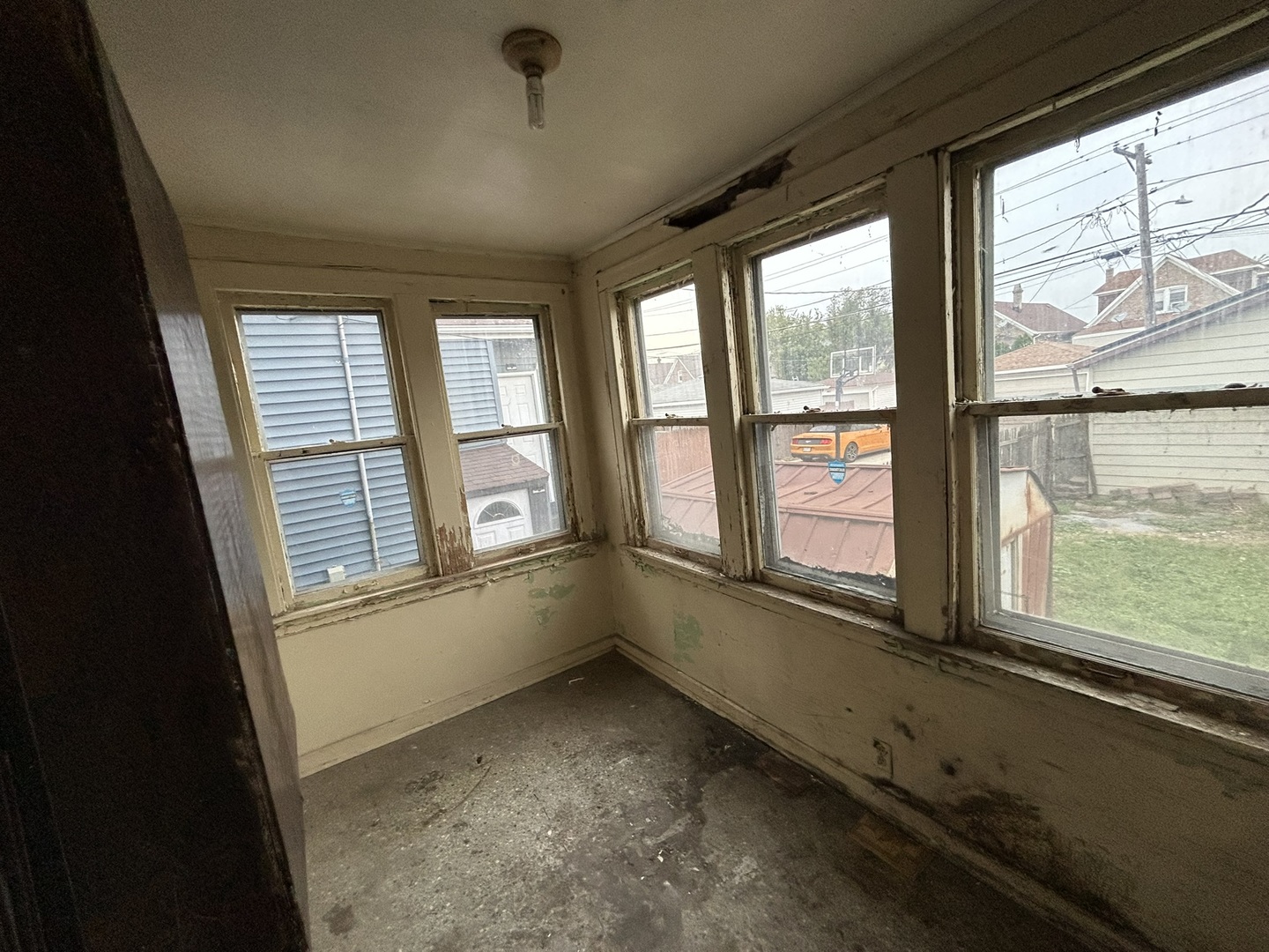 5016 W 23RD Street, Cicero, IL 60804