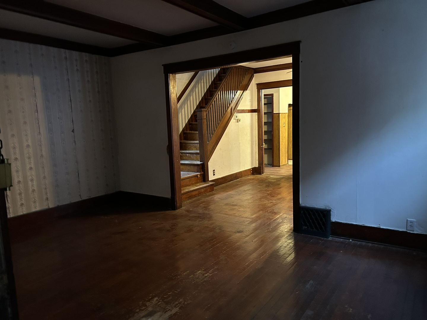 5016 W 23RD Street, Cicero, IL 60804