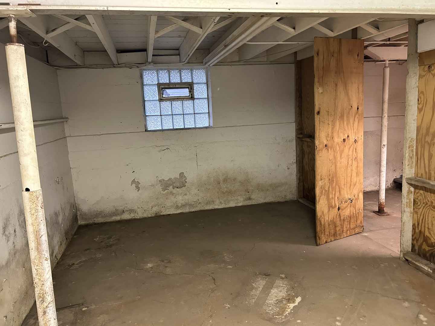 5016 W 23RD Street, Cicero, IL 60804