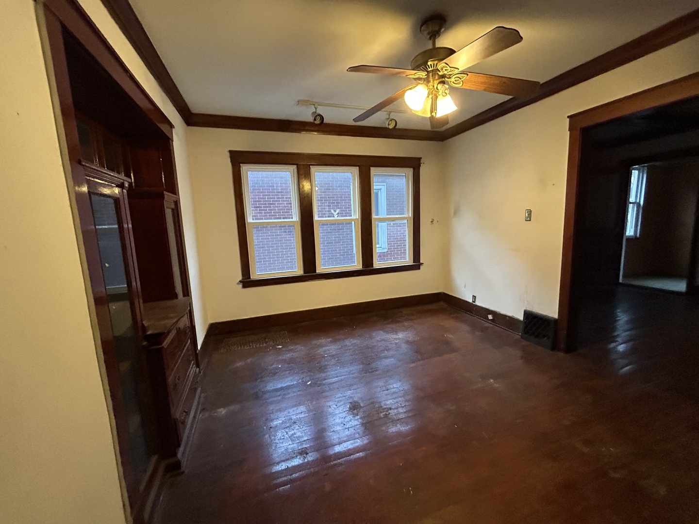 5016 W 23RD Street, Cicero, IL 60804