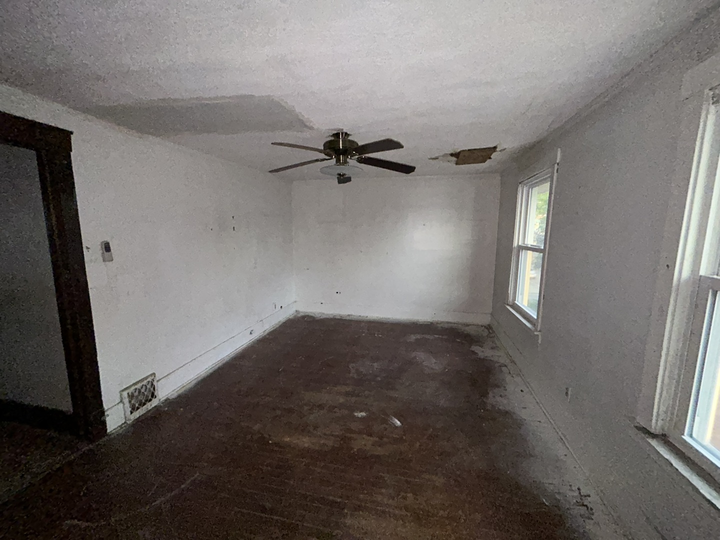 5016 W 23RD Street, Cicero, IL 60804