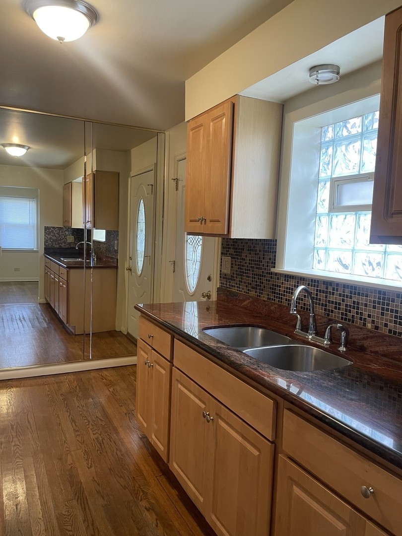 3011 140th Place, Blue Island, IL 60406