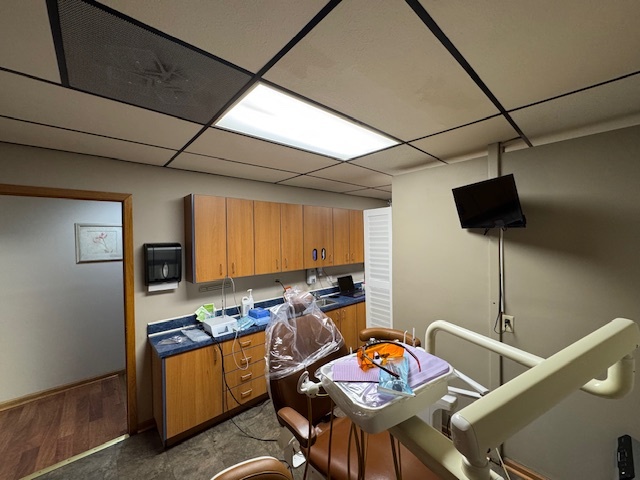 3587 Hennepin Drive, Joliet, IL 60431