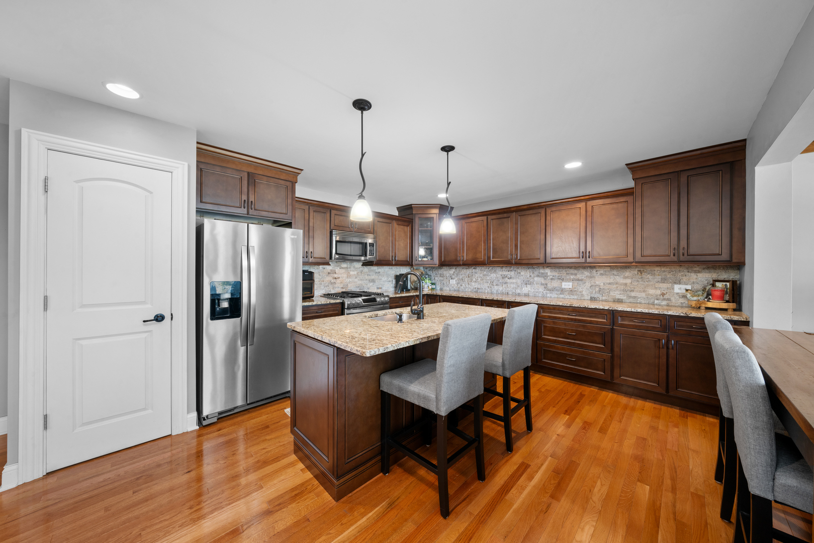 811 Lake Holiday Drive, Lake Holiday, IL 60548