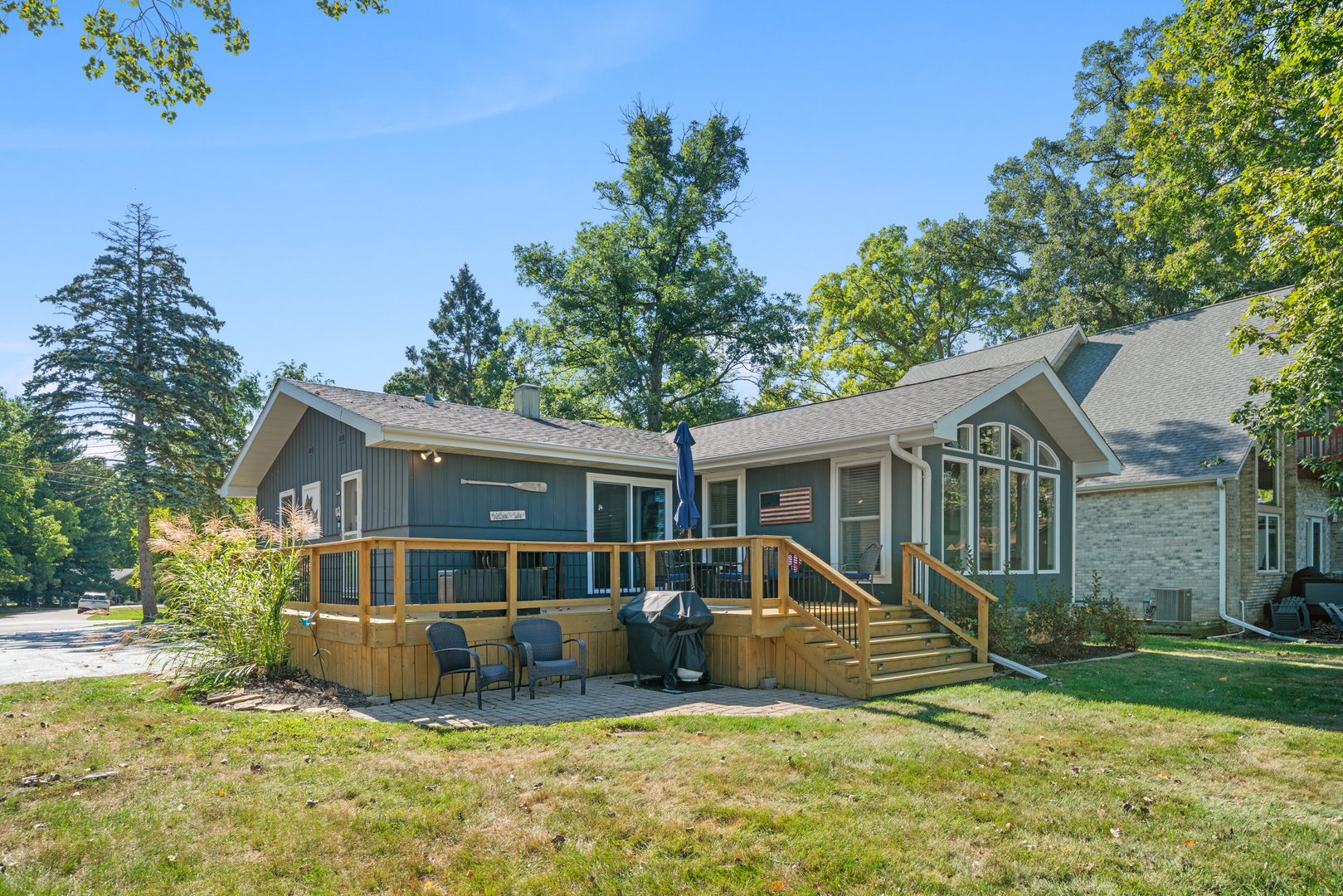 811 Lake Holiday Drive, Lake Holiday, IL 60548