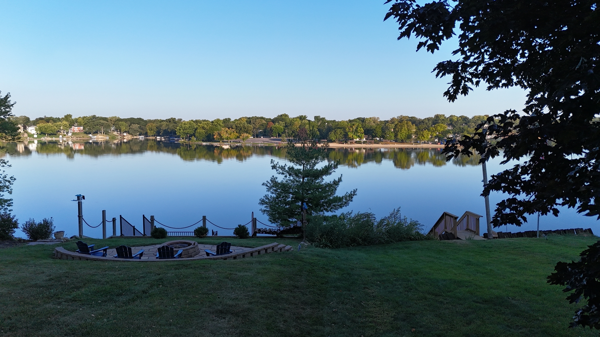 811 Lake Holiday Drive, Lake Holiday, IL 60548