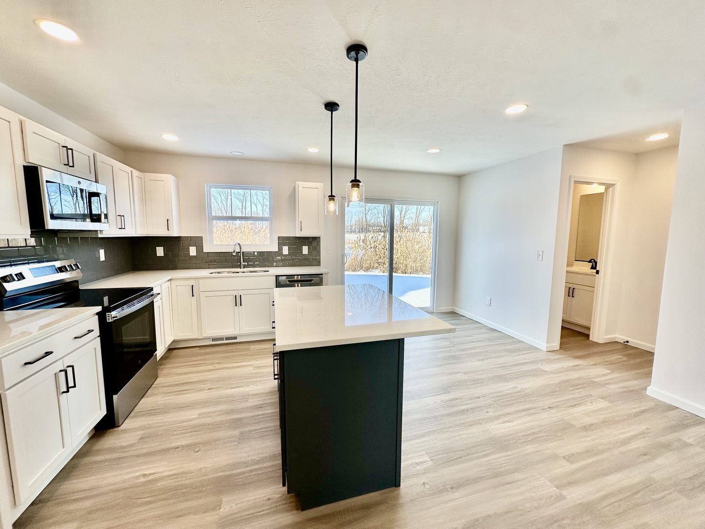 Bloomington, IL 61705