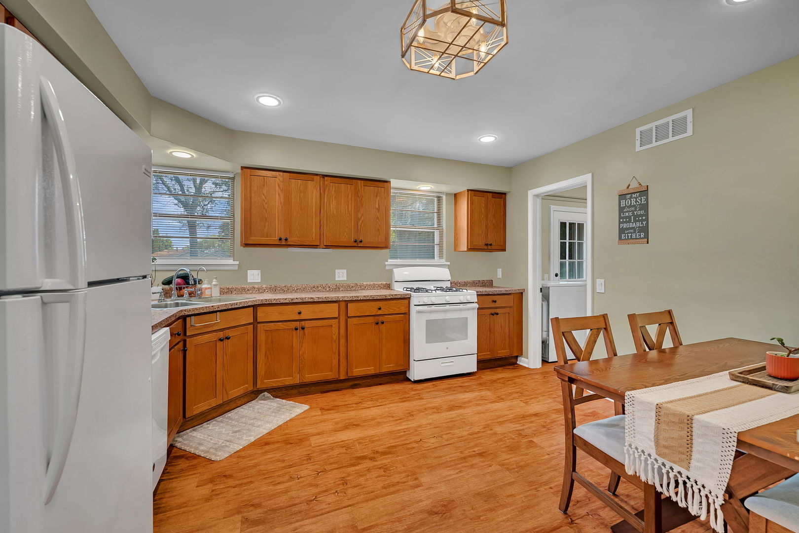 4450 State Route 71, Oswego, IL 60543