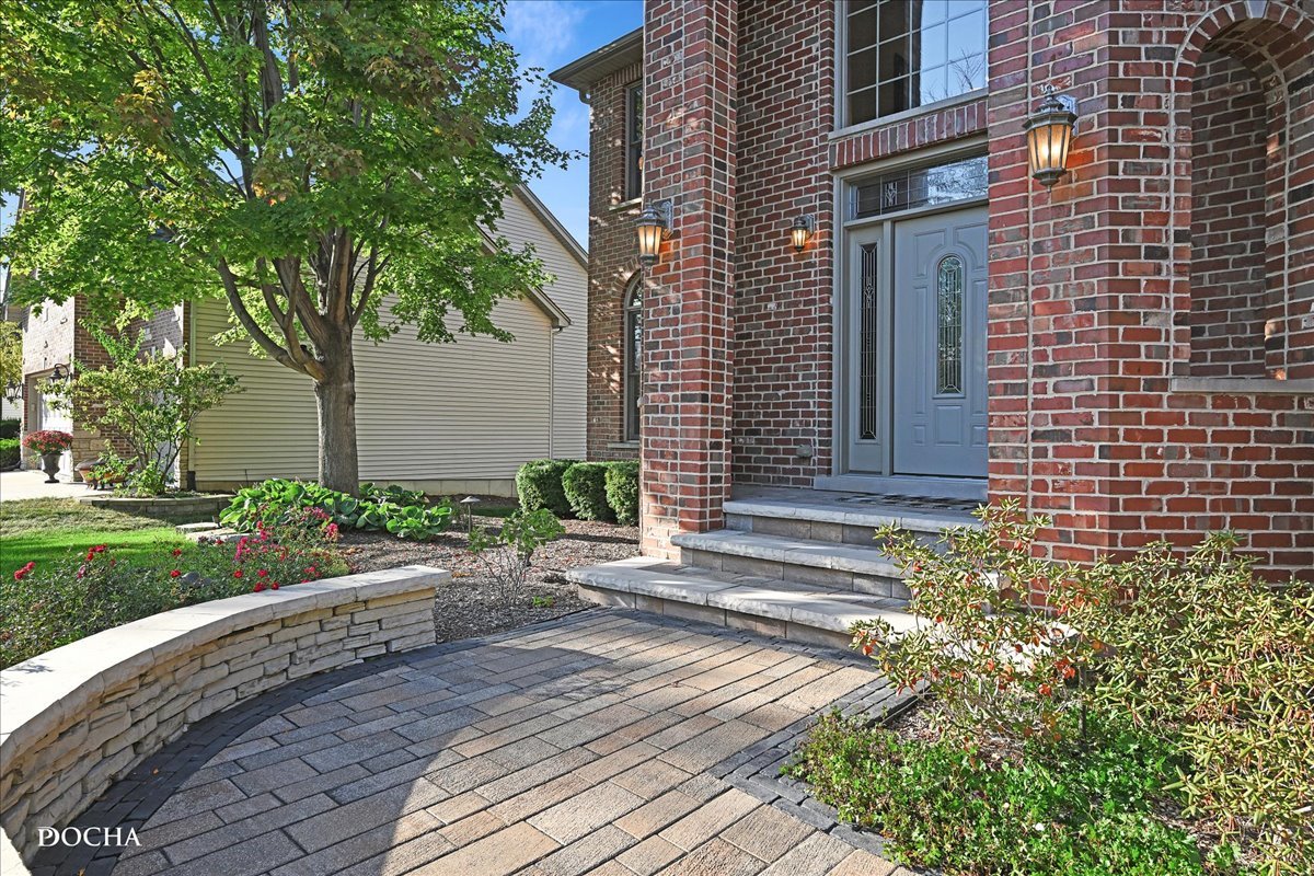 355 Andover Drive, Oswego, IL 60543