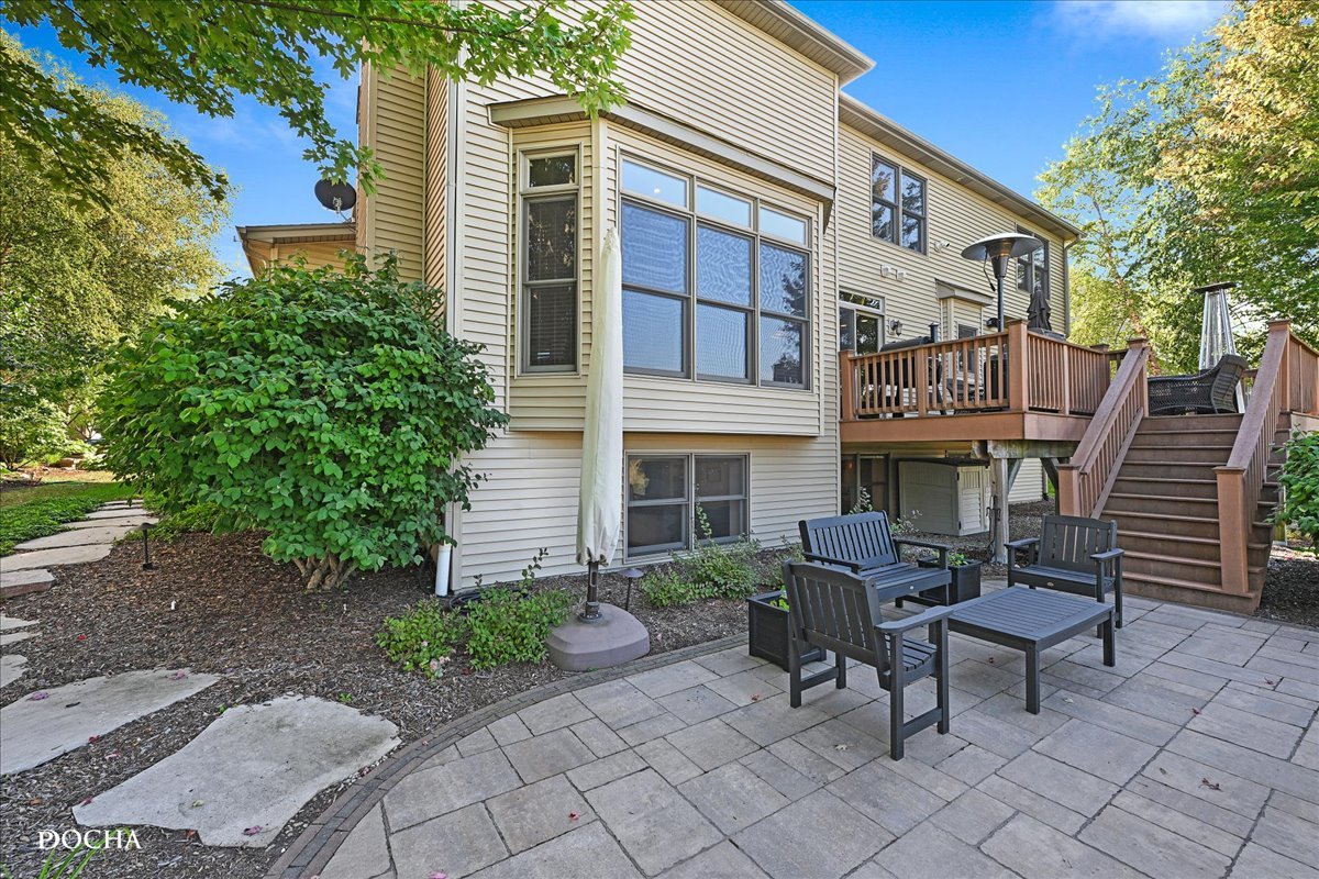 355 Andover Drive, Oswego, IL 60543