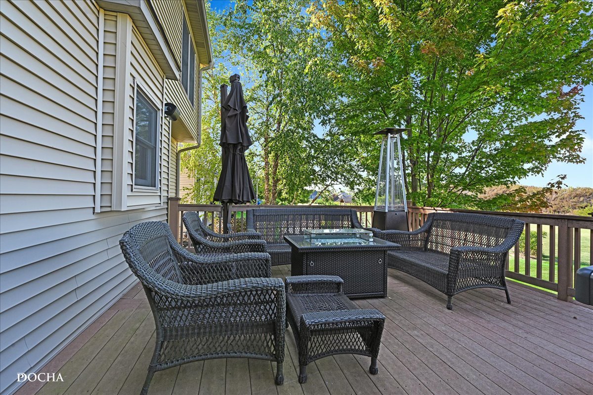 355 Andover Drive, Oswego, IL 60543