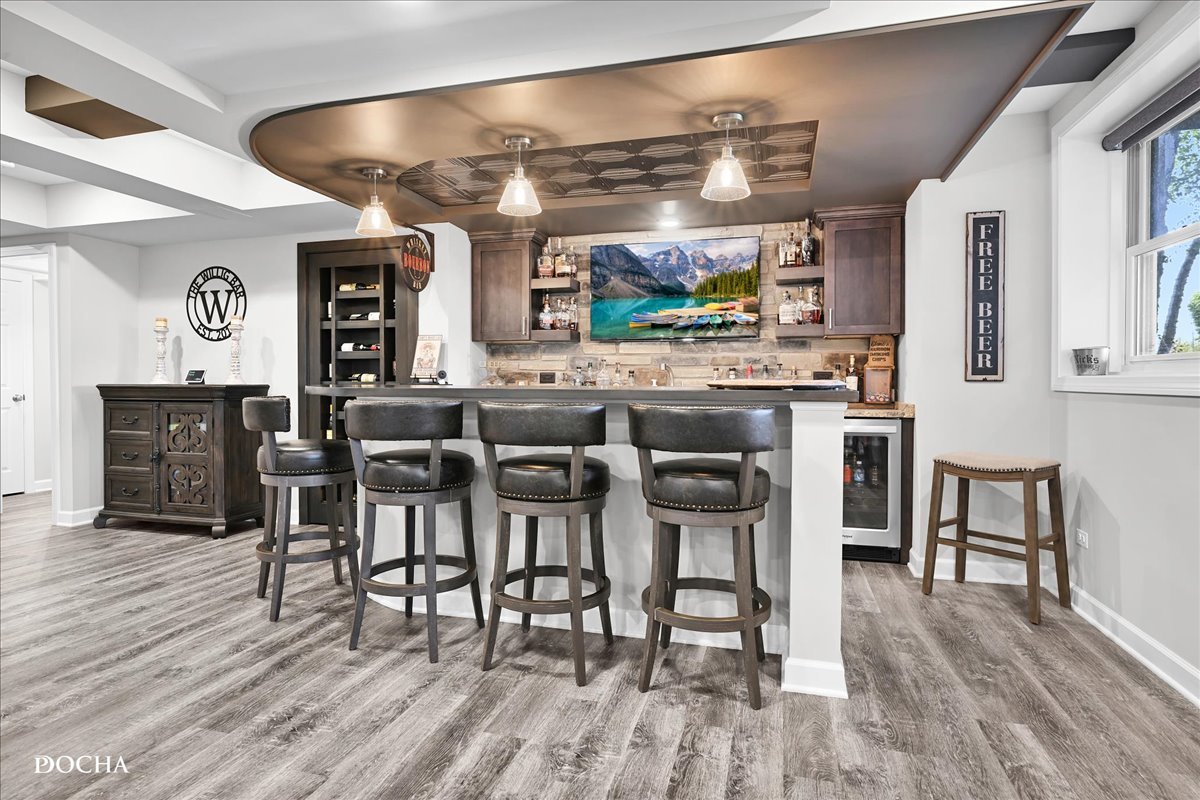 355 Andover Drive, Oswego, IL 60543