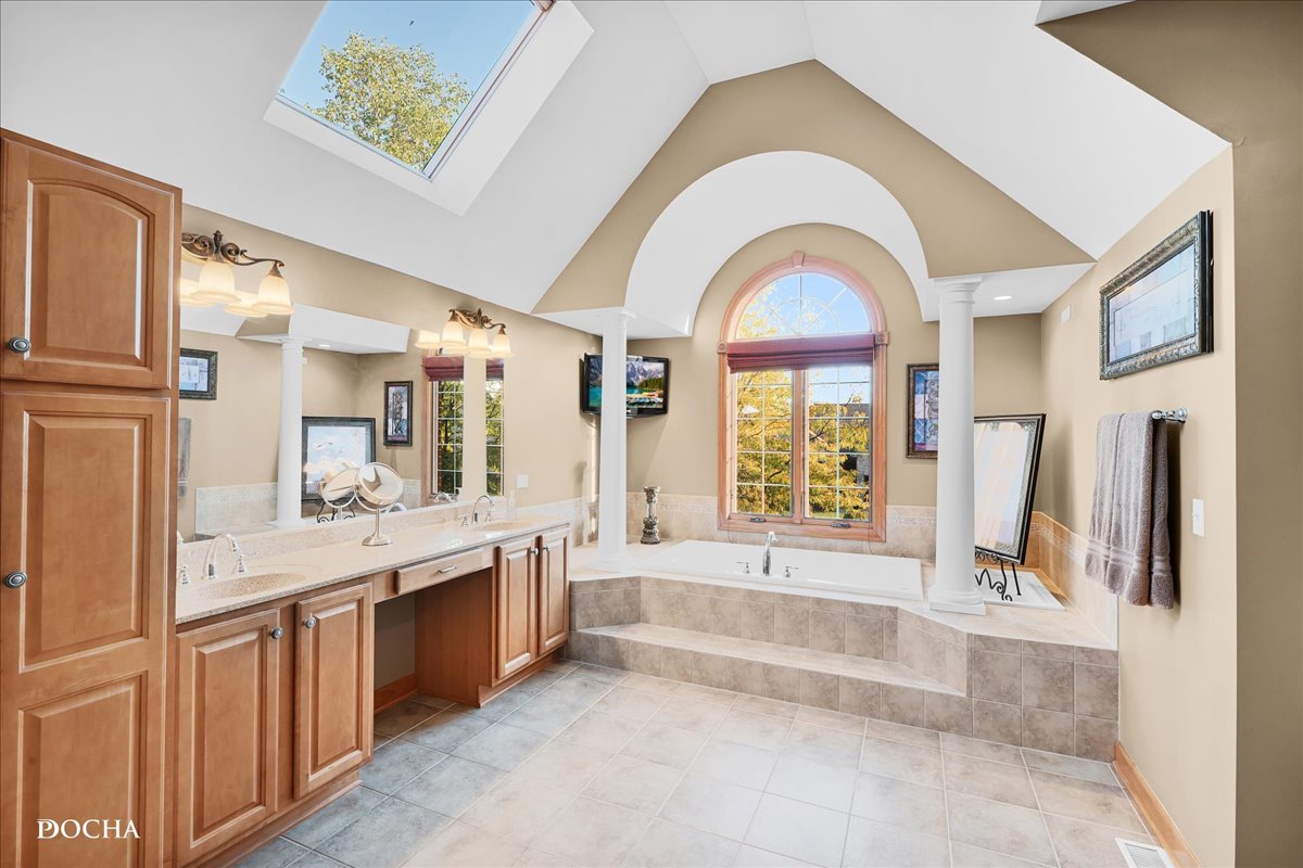 355 Andover Drive, Oswego, IL 60543