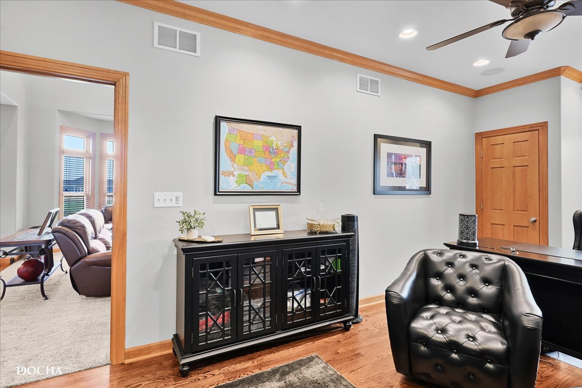 355 Andover Drive, Oswego, IL 60543