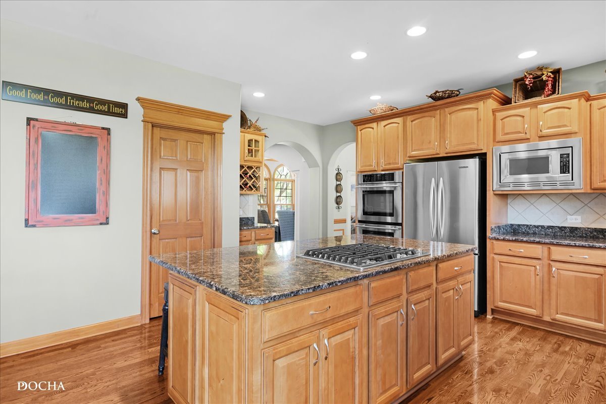 355 Andover Drive, Oswego, IL 60543