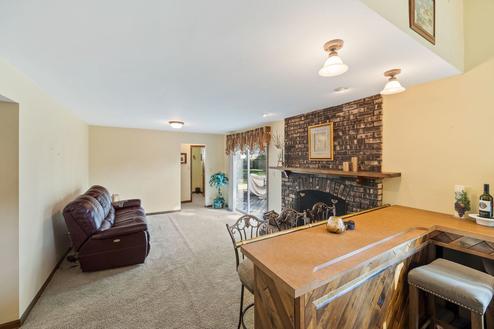 1515 S Kaspar Avenue, Arlington Heights, IL 60005