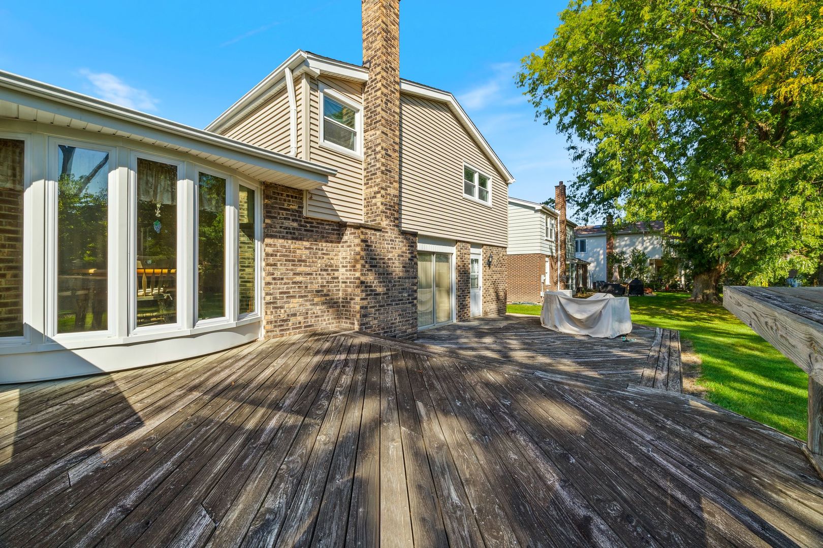 1515 S Kaspar Avenue, Arlington Heights, IL 60005