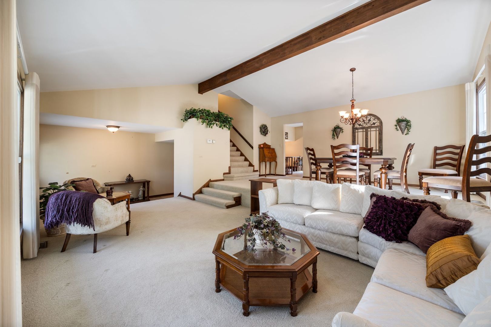 1515 S Kaspar Avenue, Arlington Heights, IL 60005