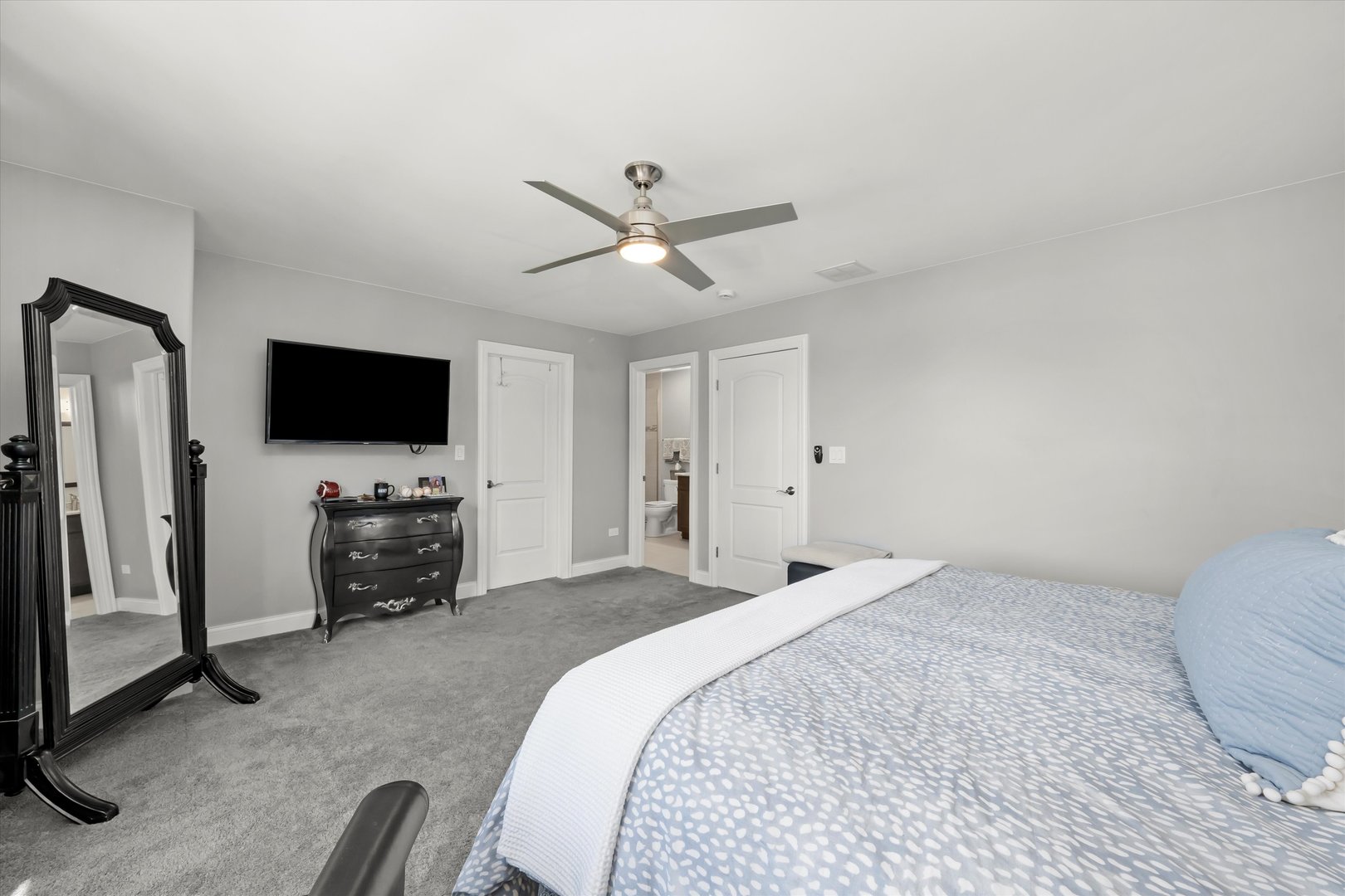 11237 S Albany Avenue, Chicago, IL 60655