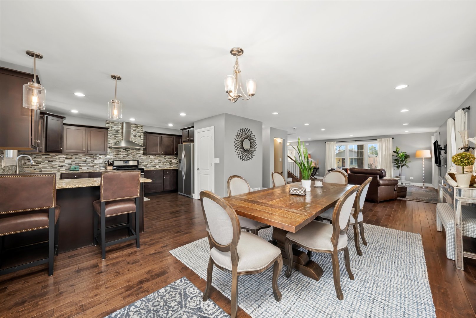 11237 S Albany Avenue, Chicago, IL 60655