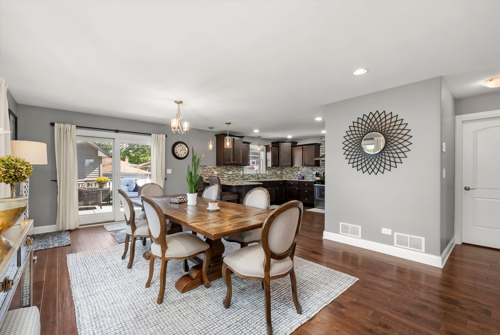 11237 S Albany Avenue, Chicago, IL 60655