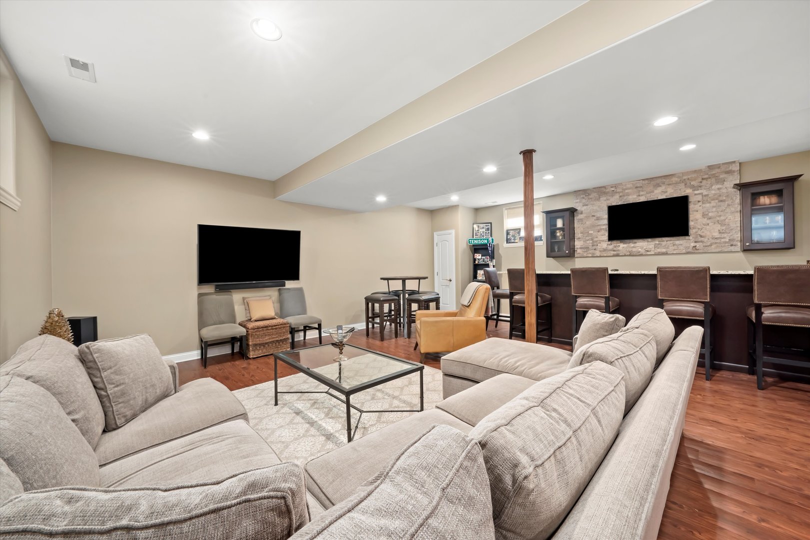 11237 S Albany Avenue, Chicago, IL 60655