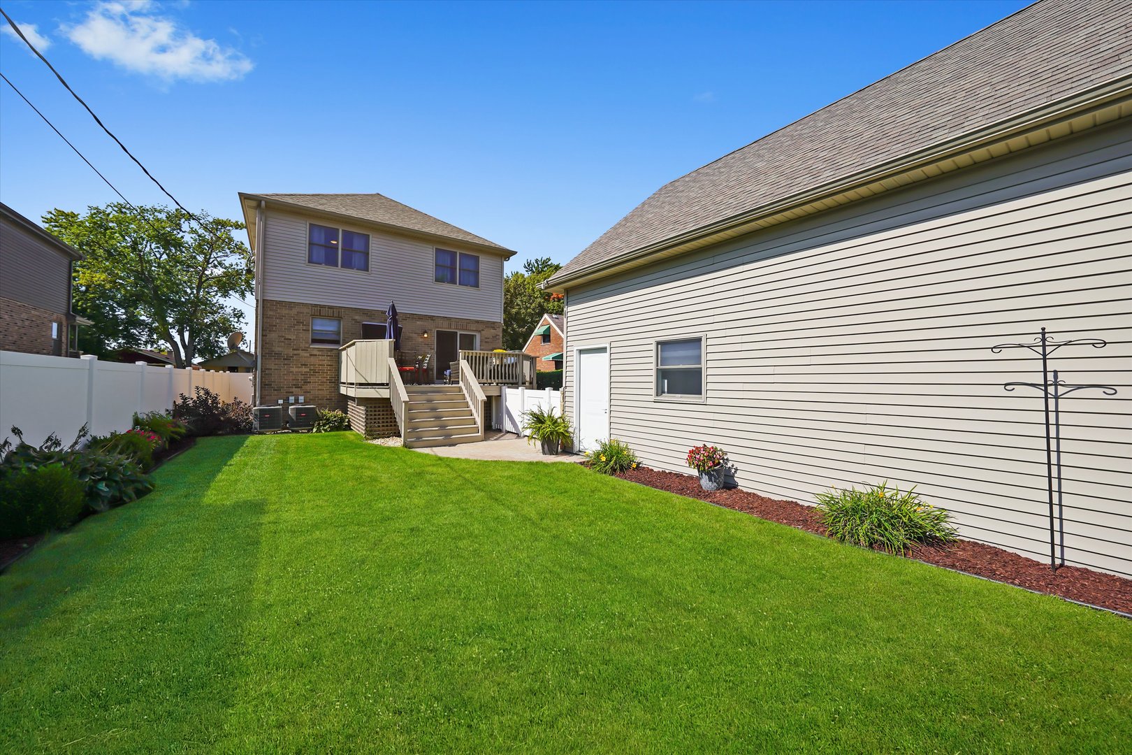 11237 S Albany Avenue, Chicago, IL 60655