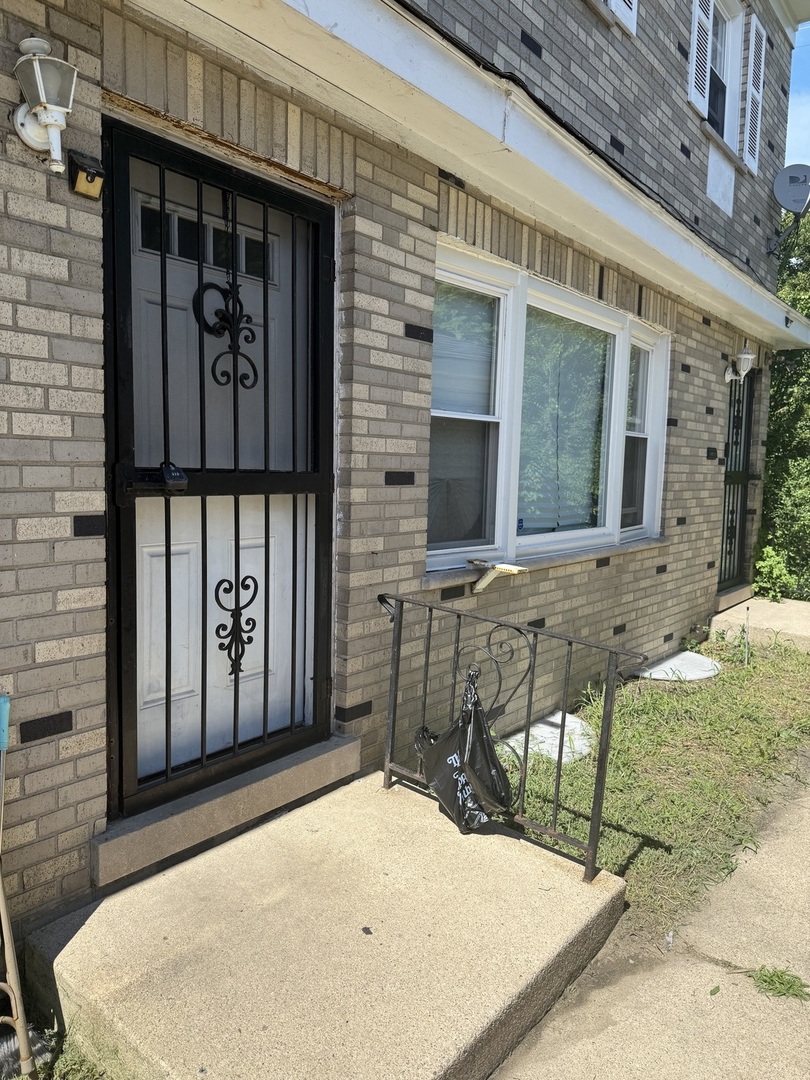 7721 S Coles Avenue #G, Chicago, IL 60649