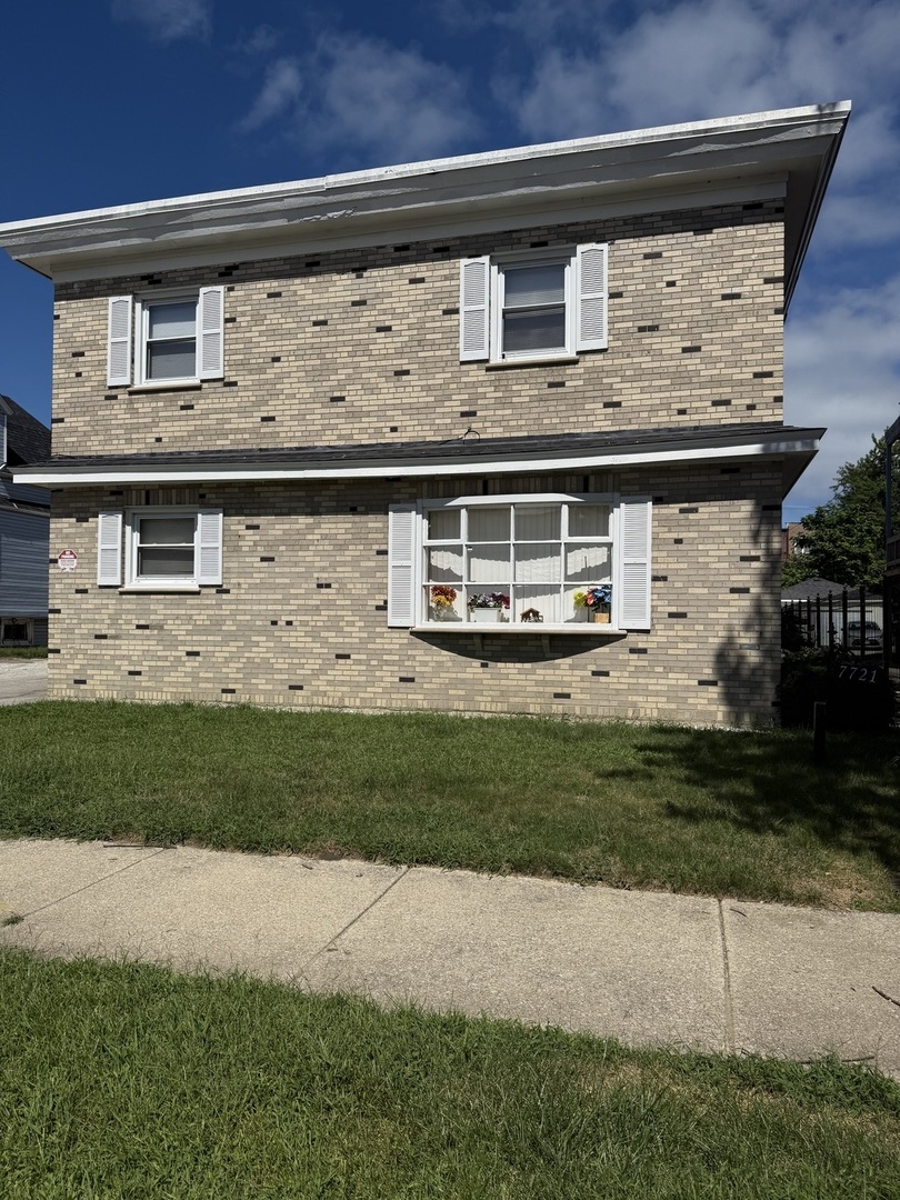 7721 S Coles Avenue #G, Chicago, IL 60649