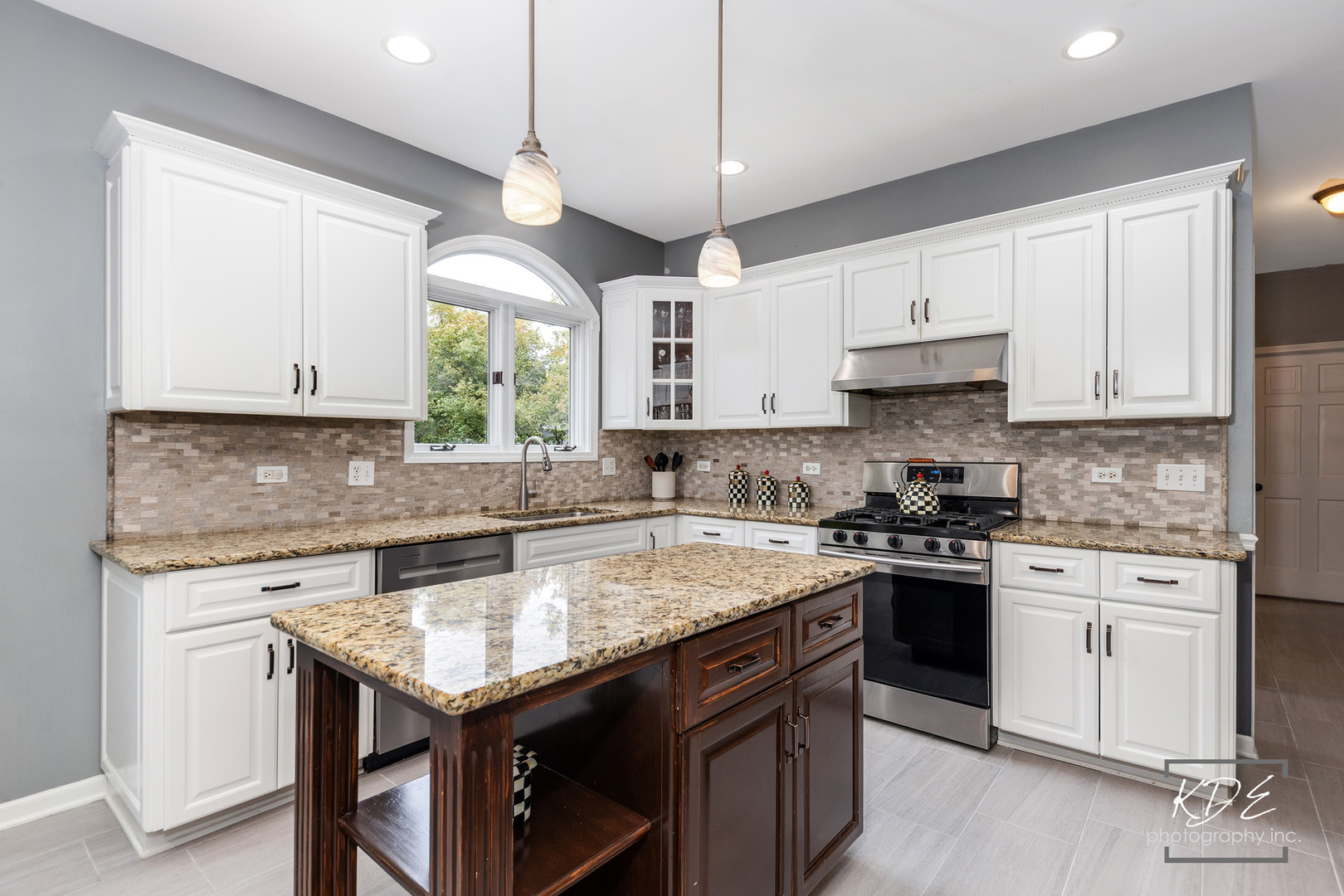 2643 Lupine Circle, Naperville, IL 60564
