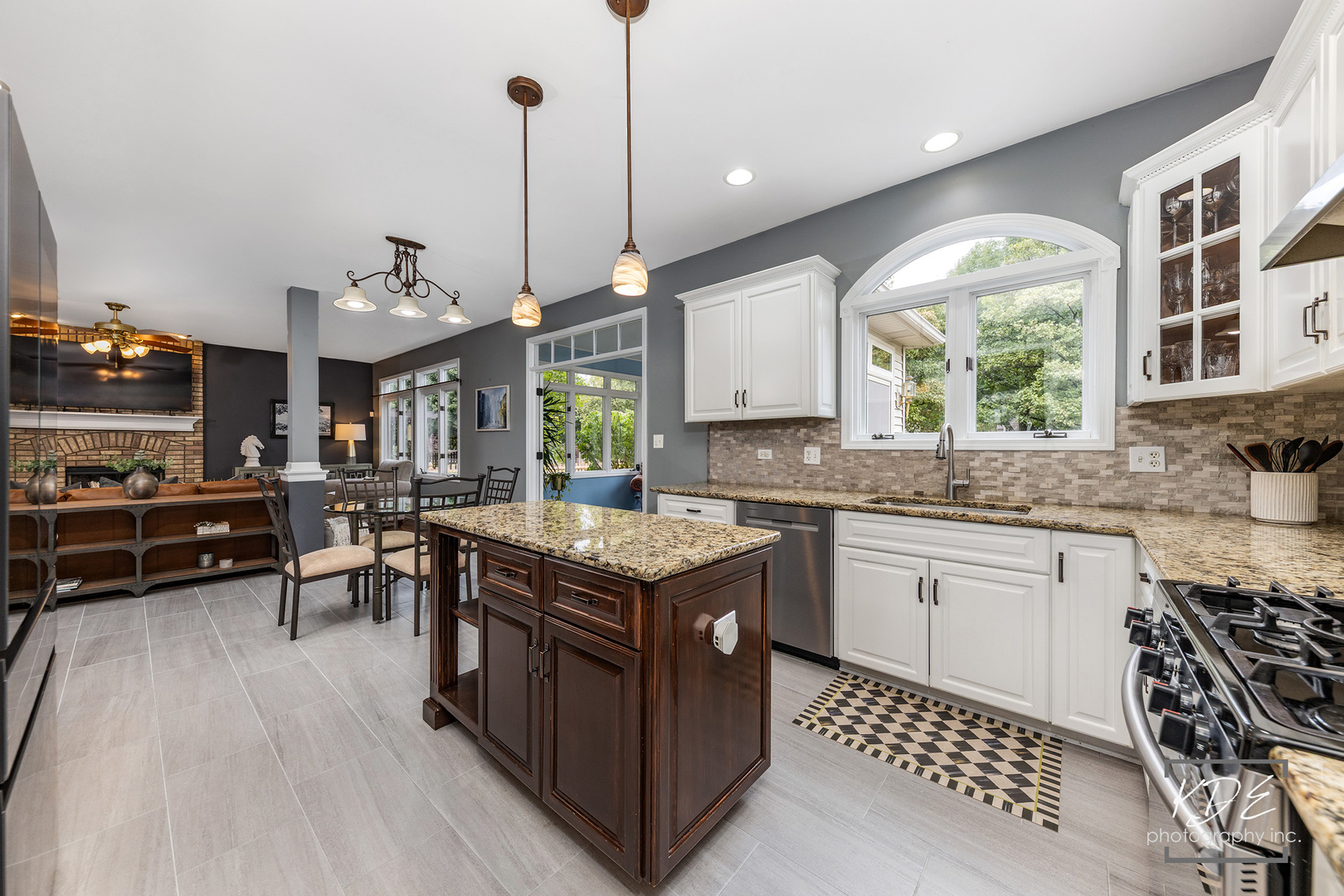 2643 Lupine Circle, Naperville, IL 60564