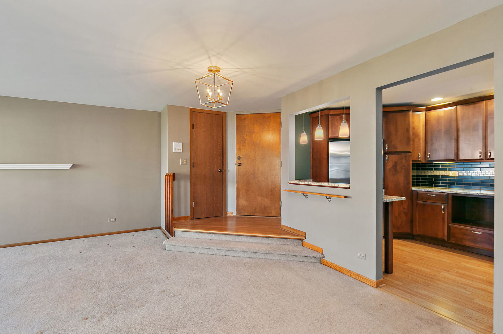 1871 Fox Run Drive #A, Elk Grove Village, IL 60007
